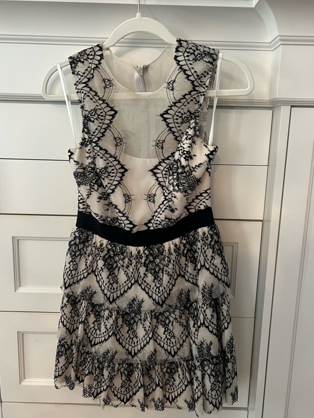 BCBG Women's Cream with Black Lace Overlay Dress - Size 4